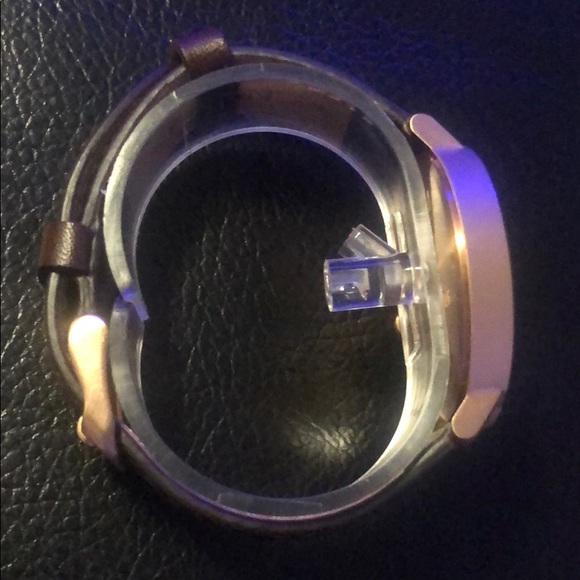 Nixon arrow leather watch
